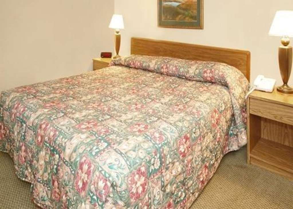 Econo Lodge Corinth Quarto foto